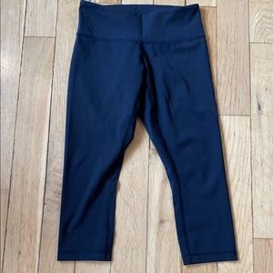 lululemon — Wunder Under Crop